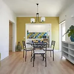 Rainha II Beach Apartment
